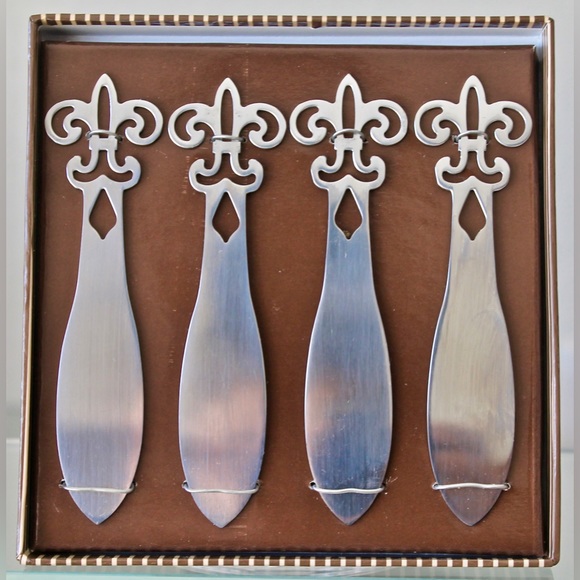 KIRKLAND’S ENTERTAINING ESSENTIALS SPREADERS SET OF 4 STAINLESS STEELE NIB - Picture 2 of 4